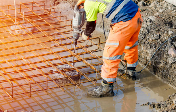 Best Concrete Sidewalk Installation  in Canfield, OH